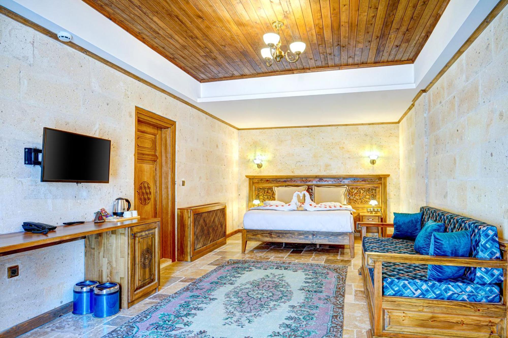 Unique Cappadocia Palace Goreme Exterior photo